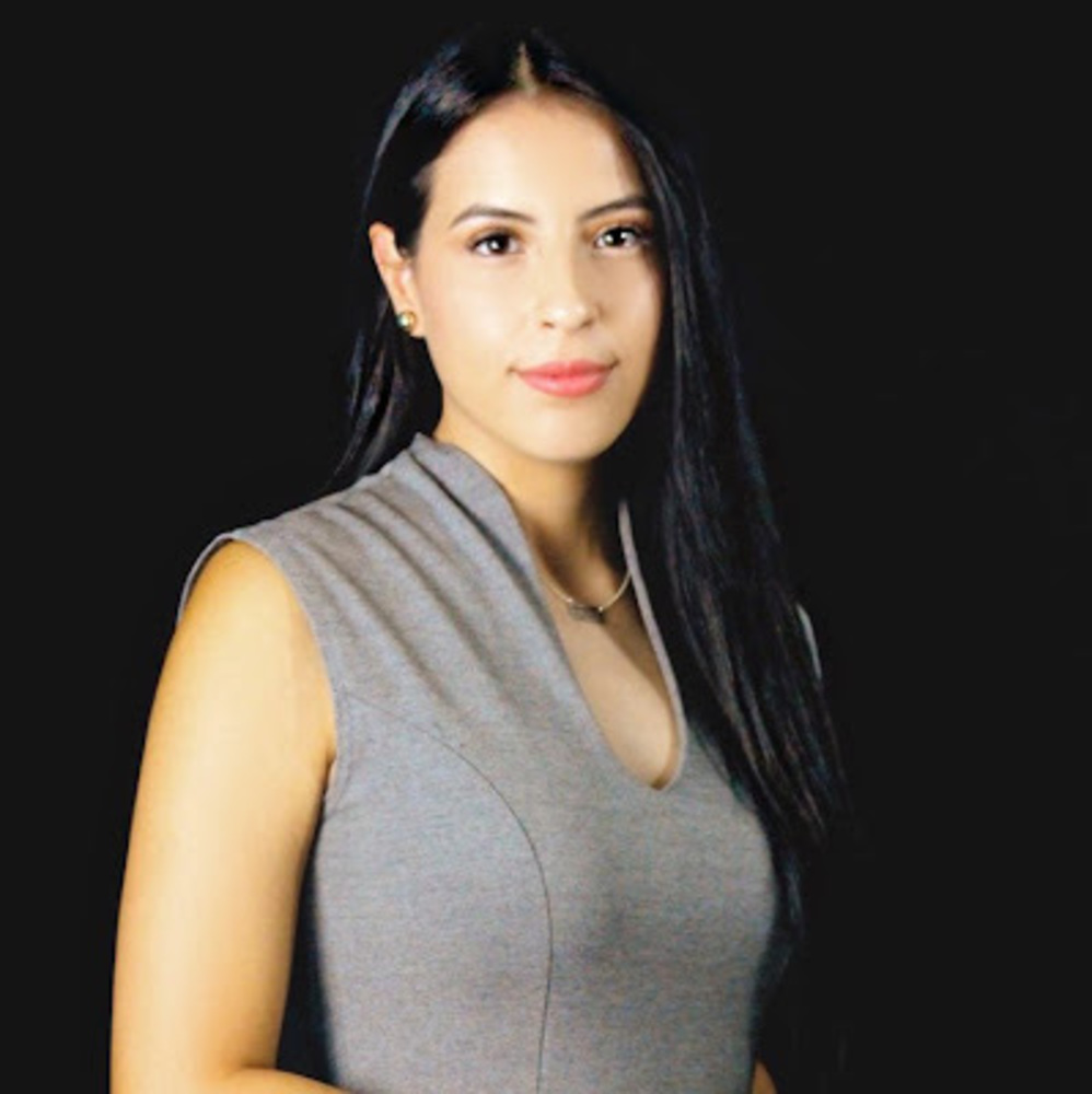 Meet your Posher, Ashlyn cavazos